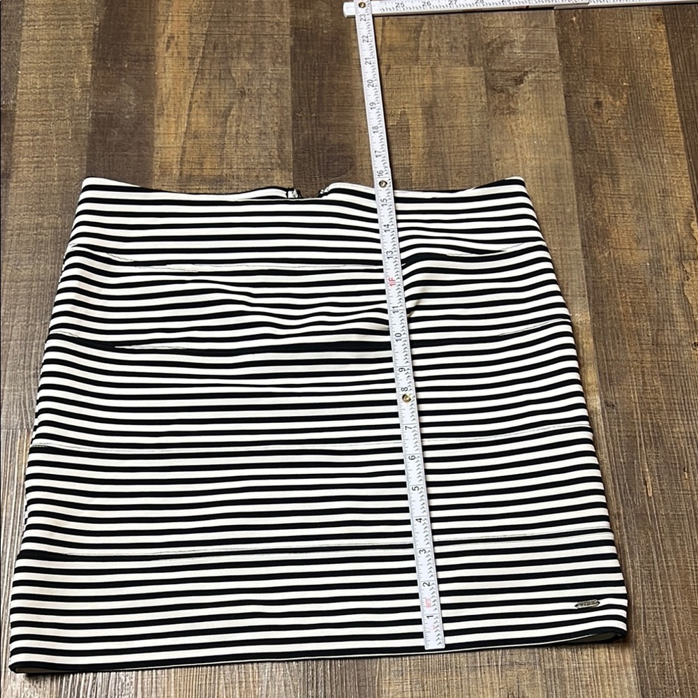 Victorias Secret Pink Women Black White Stripe Skirt Zip Md Mini straight Pencil